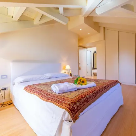 Apartment Sleeps 6 Wifi