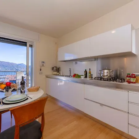Sleeps 6 Wifi Apartment Baveno