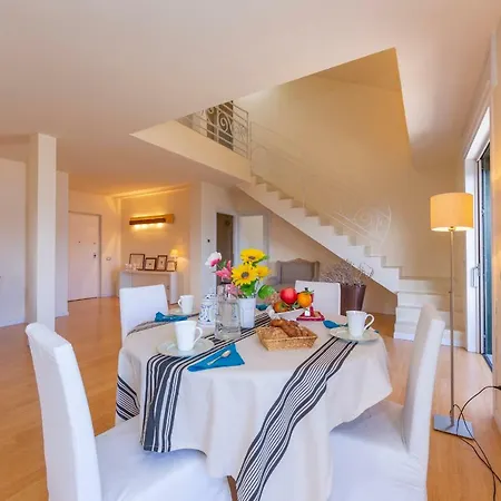 Sleeps 6 Wifi Apartment Baveno