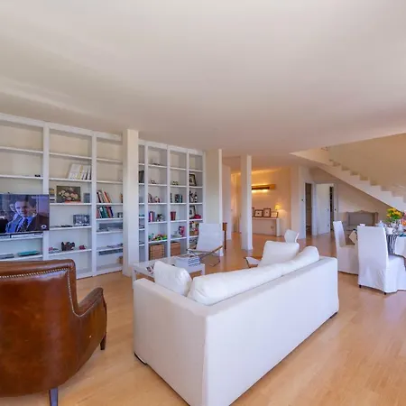 Sleeps 6 Wifi Apartment Baveno